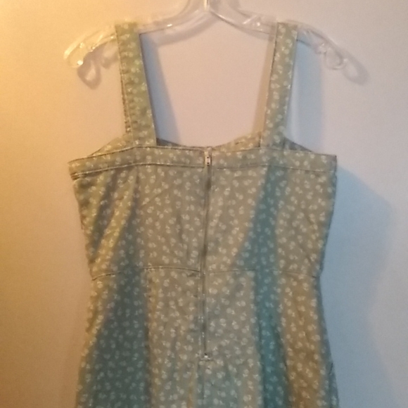 green jumper - Picture 6 of 8